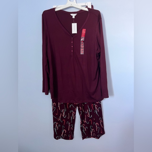 Woman’s Charter Club Candy Cane Pajama Set - Picture 1 of 7